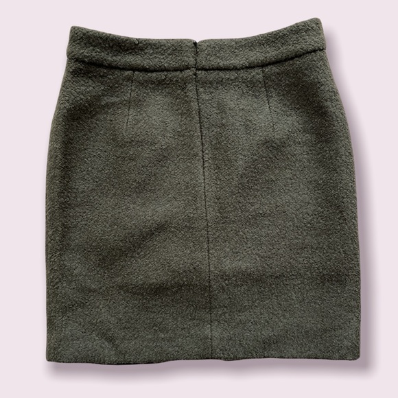 Short Jacket and Skirt set - Picture 16 of 16